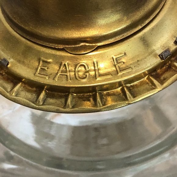 EAGLE OIL LAMP Art Vintage Eagle Oil Lamp In Very Good Condition